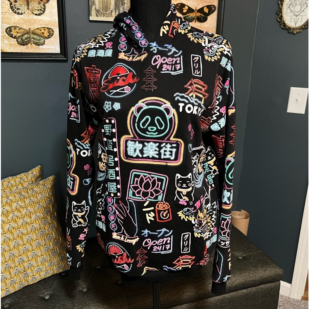 Hoodie. Sz Med. Never worn.